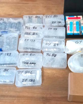 Lotto 53 valvole termoioniche vintage TV/radio