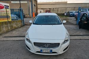 Volvo V60 D2 1.6 Powershift Summum