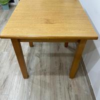 Tavolo 4 posti, legno