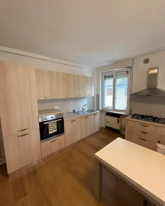 Cucina con elettrodomestici Beko inclusi