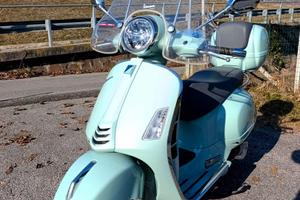 Piaggio Vespa 300 GTS - 2025