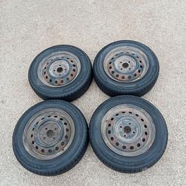N.4 gomme semi nuove   175/65/14  82H