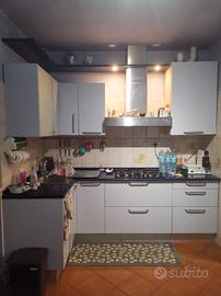 cucina in buono stato marca Maestri. 