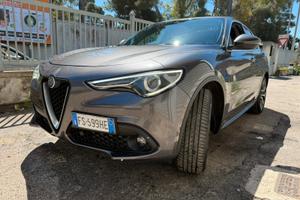 Alfa Romeo Stelvio Q4