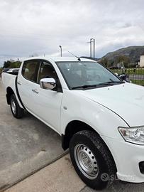 Mitsubishi L200 4x4 anno 2016 prezzo iva compresa