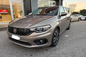 FIAT Tipo (2015-->) Tipo 1.6 Mjt S&S SW Easy