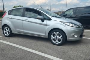 ford fiesta 2012 1.2 82cv