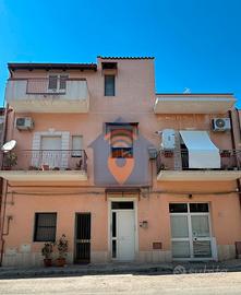 Castelvetrano 2 Appartamenti Con Annesso Terrazzo
