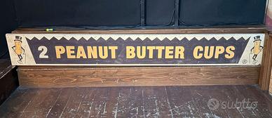 2 PEANUT BUTTER CUPS - insegna