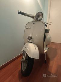 Piaggio Vespa 125 Primavera restauro totale ASI