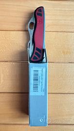 Victorinox Dual Pro One Hand Red/Black