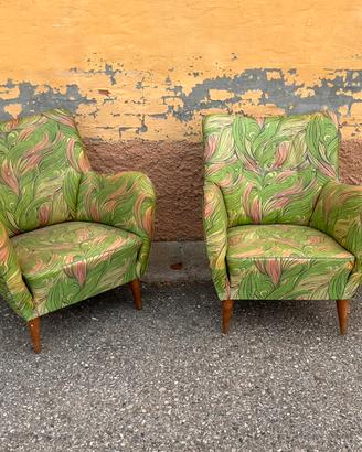 Due poltrone in tessuto verde vintage anni 50
