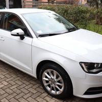 Audi A3 Sportback 1.6 TDI 110cv cambio automatico