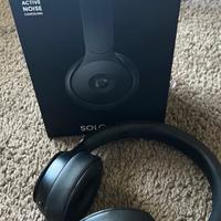 Beats Solo Pro