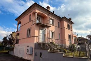 PORZIONE DI BIFAMILIARE A SANTA MARIA DELLA VERSA