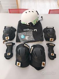 Protezioni Rollerblade + casco Shred
