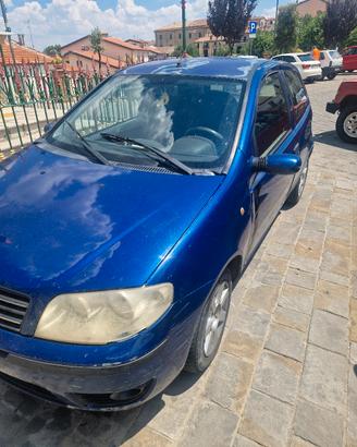 fiat punto 