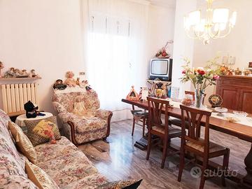 Appartamento con 4 camere, Selci, SL/567