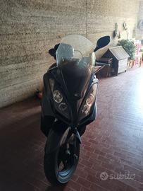 Kymco Downtown 300