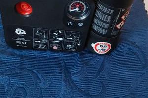 kit gonfia e ripara gomme per auto e moto