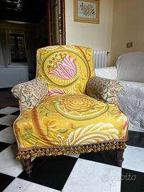 Poltrona vintage toscana restaurata