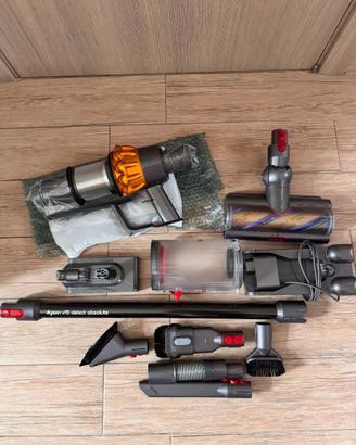 Aspirapolvere Dyson V15 con motore nuovo
