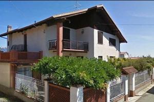 Villa Bifamigliare libera su 4 lati