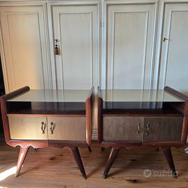 Coppia di comodini vintage anni '50 – Modernariato
