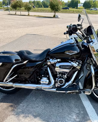 Road King Classic FLHR anno 2022