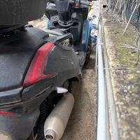 Scooter Peugeot metropolis 400 intero