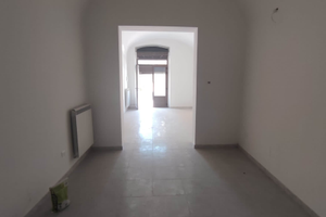 Negozio ufficio studio via Roma L'AQUILA