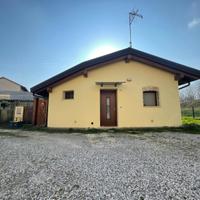 Proprietà indipendente con monolocale ristruttu...