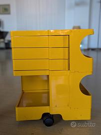 Carrello Boby giallo vintage di Joe Colombo