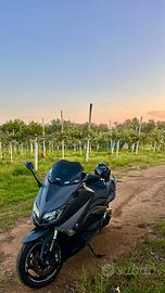 Yamaha T Max 530 - 2015