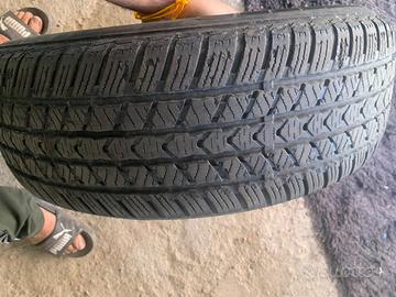 2 gomme 4 stagioni 235/65/r17