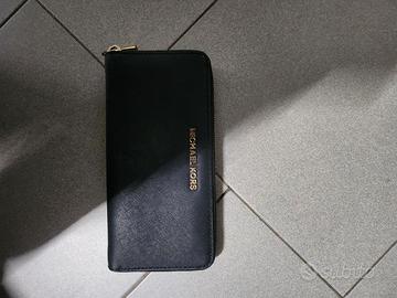 Michael Kors Continental Zip-Around Wallet – Pelle