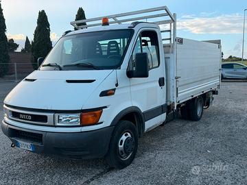 Iveco daily con sponda idraulica