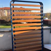 Rete a doghe in ferro battuto e legno