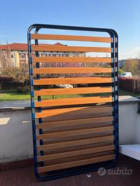 Rete a doghe in ferro battuto e legno