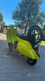 stupenda Vespa 50 special