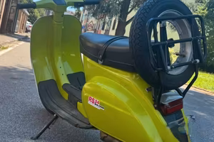 stupenda Vespa 50 special
