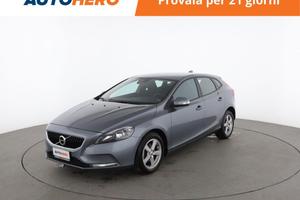 VOLVO V40 YM77139