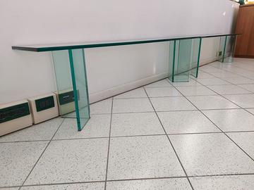 Tavolo basso - tavolino espositore in vetro