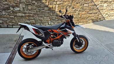 Ktm 690 SMC R A2 (libretto)