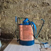 Antica Pompa in rame irroratrice!