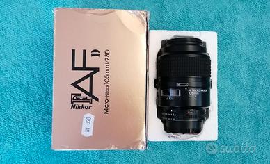 nikon obbiettivo 105 mm macro e 20 mm flash e vari