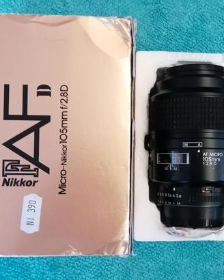 nikon obbiettivo 105 mm micro e 20 mm flash e vari