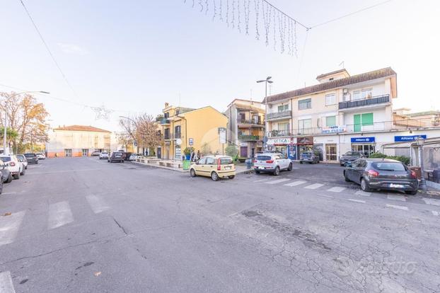 2 LOCALI A GUIDONIA MONTECELIO