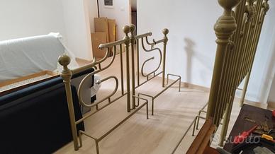 Letto antico in ferro 