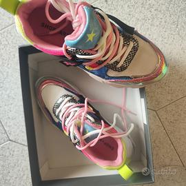 Sneakers Shop Art 38